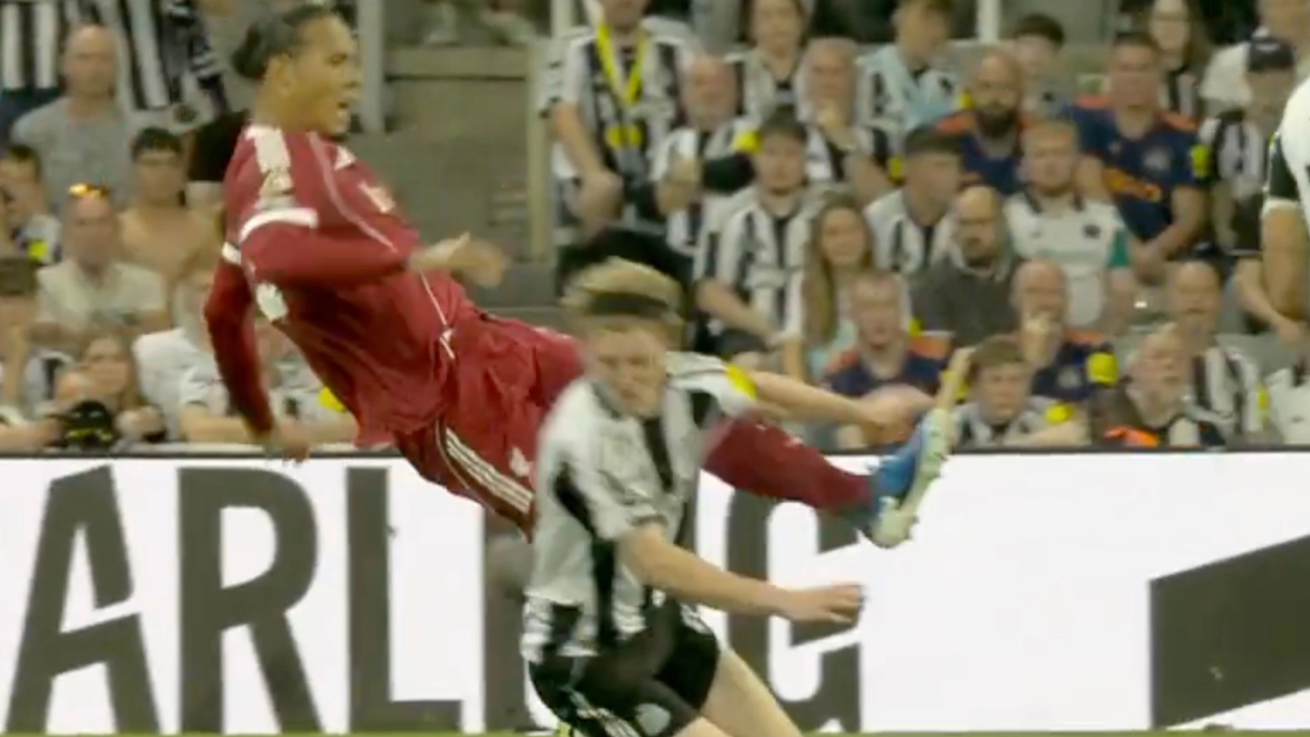 Alan Shearer issues damning 11-word verdict on Anthony Gordon red card after Virgil van Dijk challenge