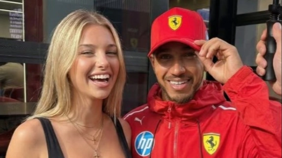 Thousands of sports fans follow influencer spotted with huge stars but there's a catch