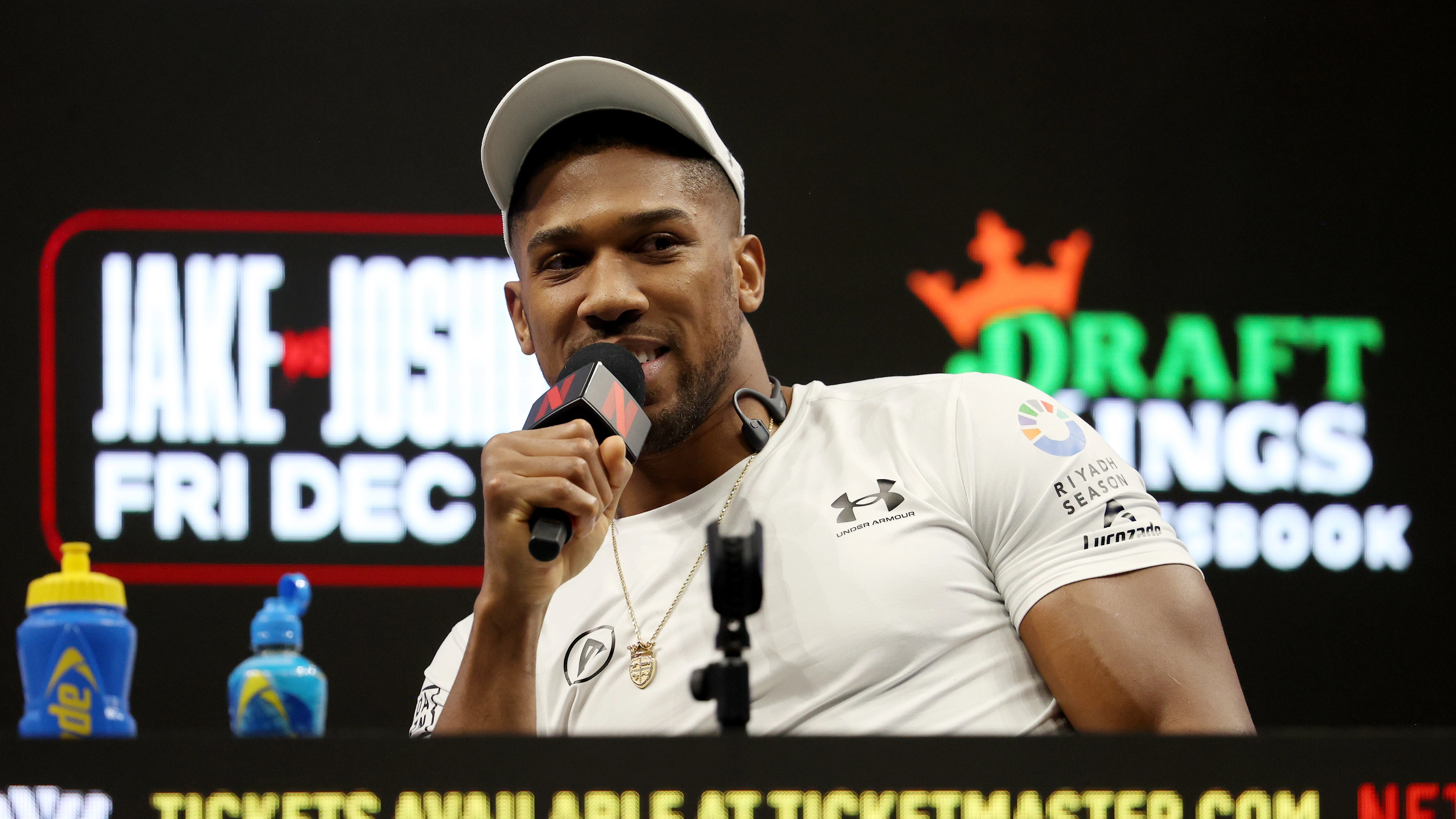 Anthony Joshua Responds After Eddie Hearn Leaks 'Script' for Jake Paul Fight
