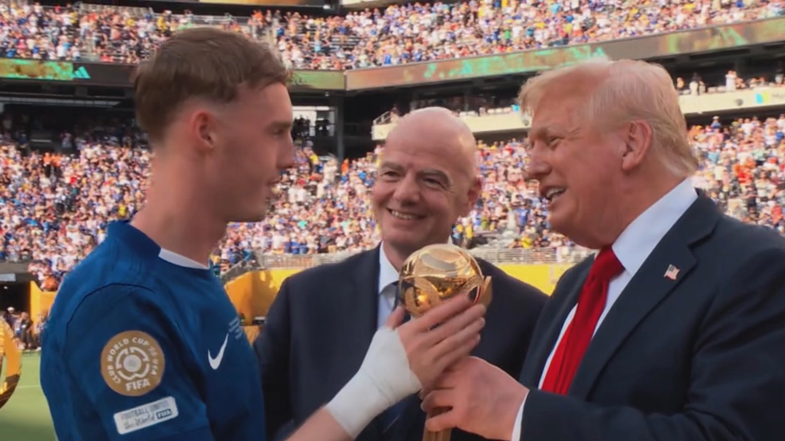 Chelsea fans are in absolute stitches after seeing how Cole Palmer reacted to meeting Donald Trump