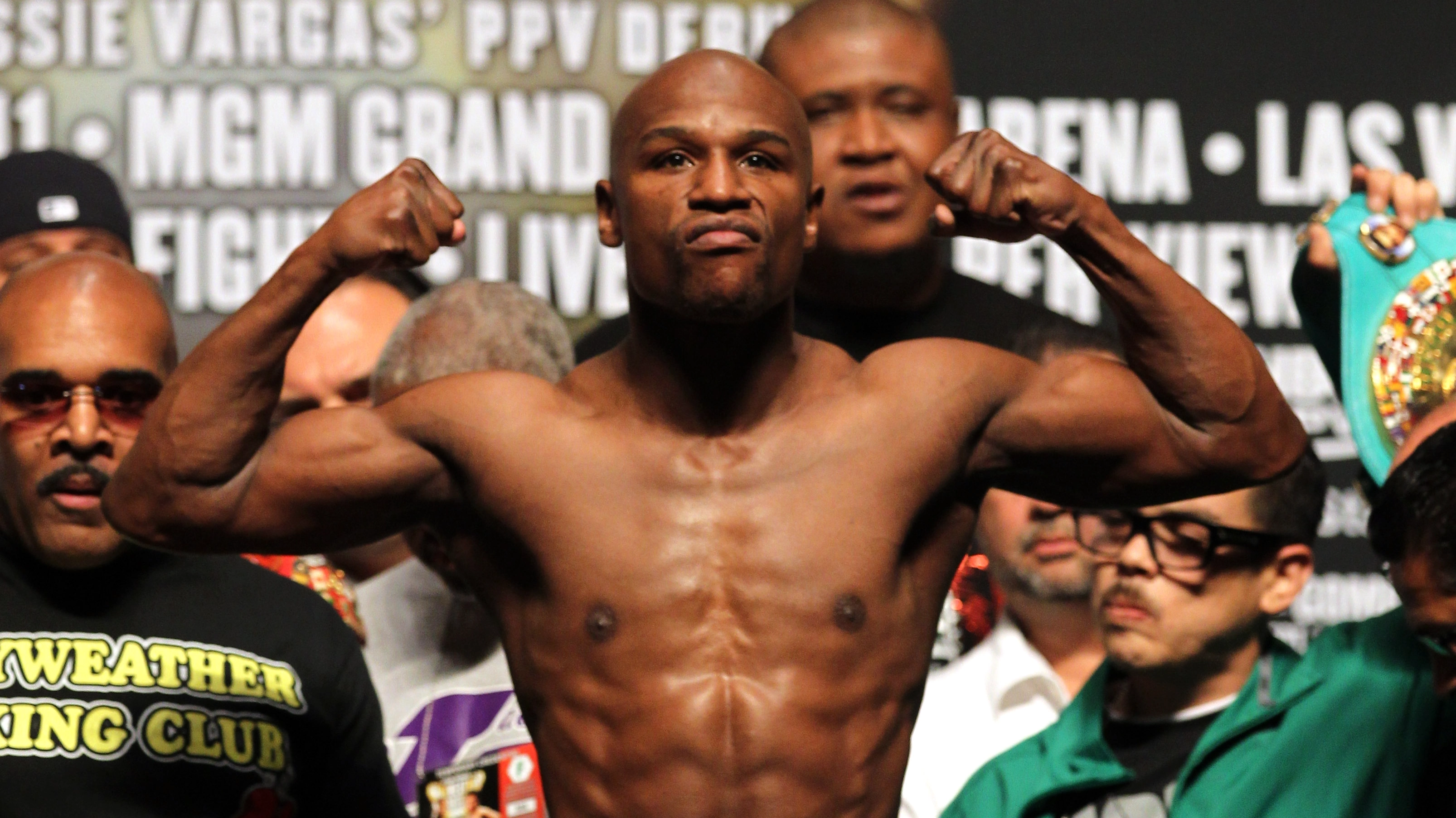 Floyd Mayweather breaks down why he's the GOAT instead of Muhammad Ali and Mike Tyson