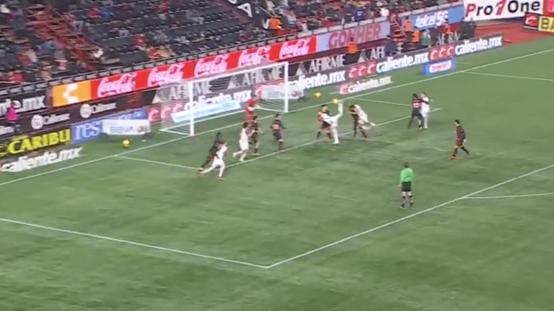 Brazilian player scores incredibly rare standing scorpion kick goal to inspire outrageous comeback in Liga MX