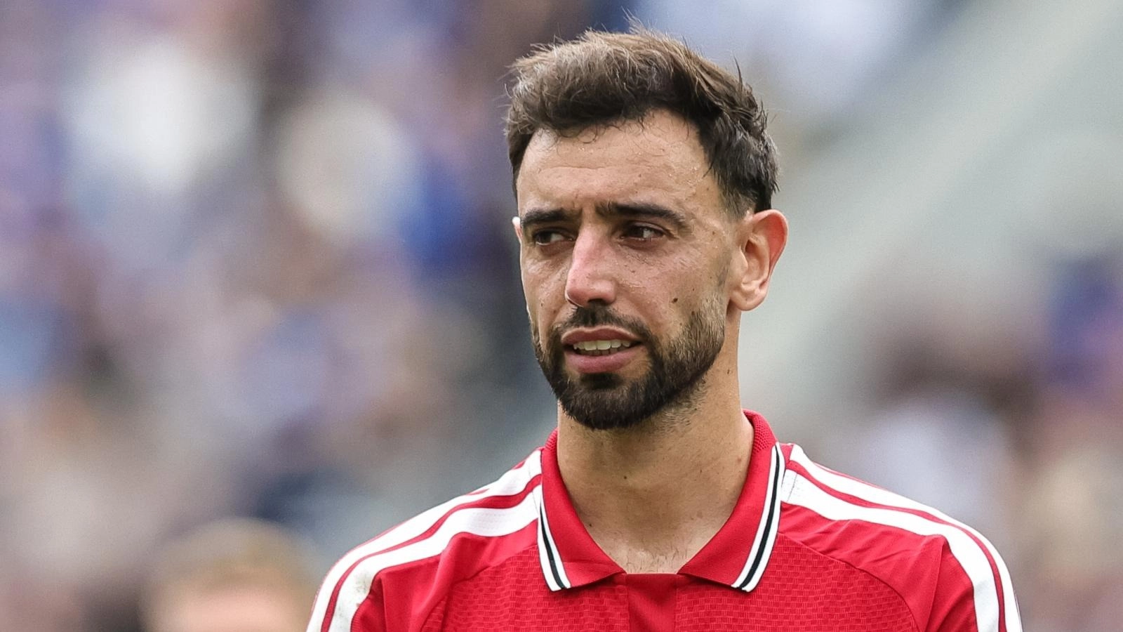 Man Utd fans spot worrying Bruno Fernandes injury sign just two days before Manchester derby
