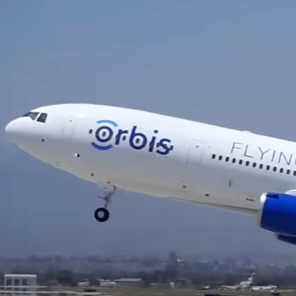 Cargo plane is transformed into a ‘flying hospital’ to helping fight preventable blindness