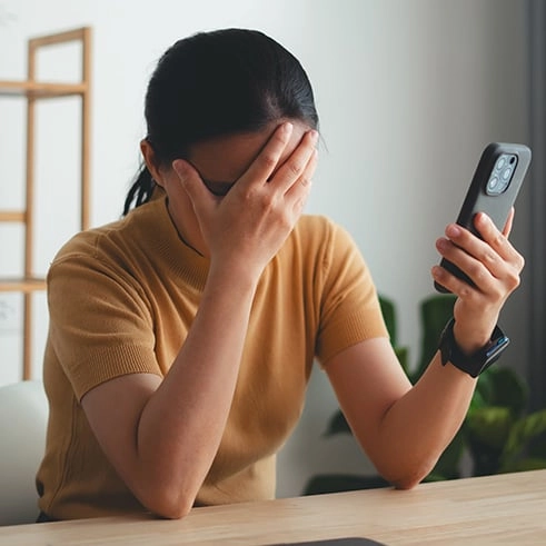Bizarre iOS bug will crash your phone immediately if you type these four characters