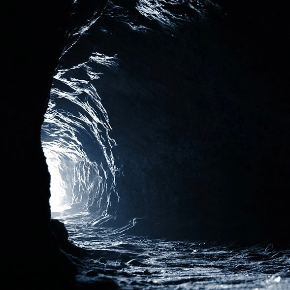 Explorers uncover 'staircase to Hell' where they drop hundreds of feet below ground in 'risky' expedition