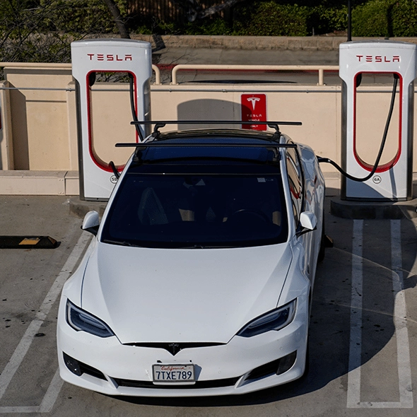 Tesla owner shares car’s first electric bill after 12 months and people can’t believe the price