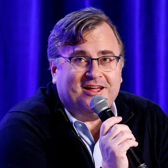 Tech billionaire who predicted rise of social media says 9-5 work will be 'extinct' in the next decade