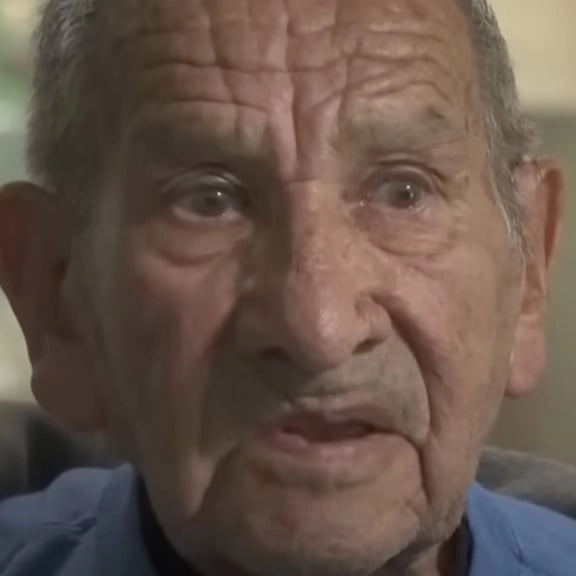 Man who says he witnessed UFO crash still has 'a piece of the wreck to prove it'