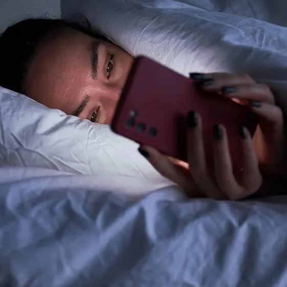 Experiment reveals 7 shocking effects smartphones have on the brain and what happens when you stop using them