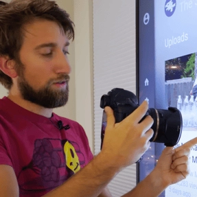 Video showing how TV works in slow motion is absolutely fascinating
