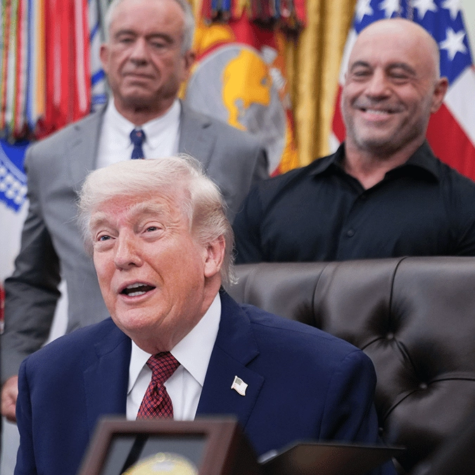 Joe Rogan reveals unlikely thing Trump called him behind the scenes at White House event