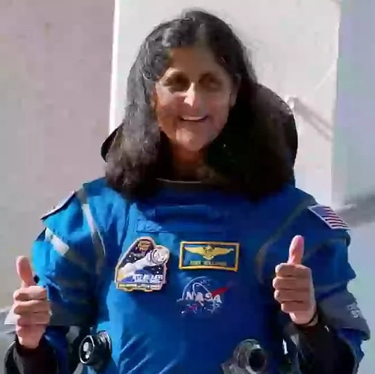 Reason why stranded astronauts are likely to be paid as little as $4 extra a day for their 251 days in space
