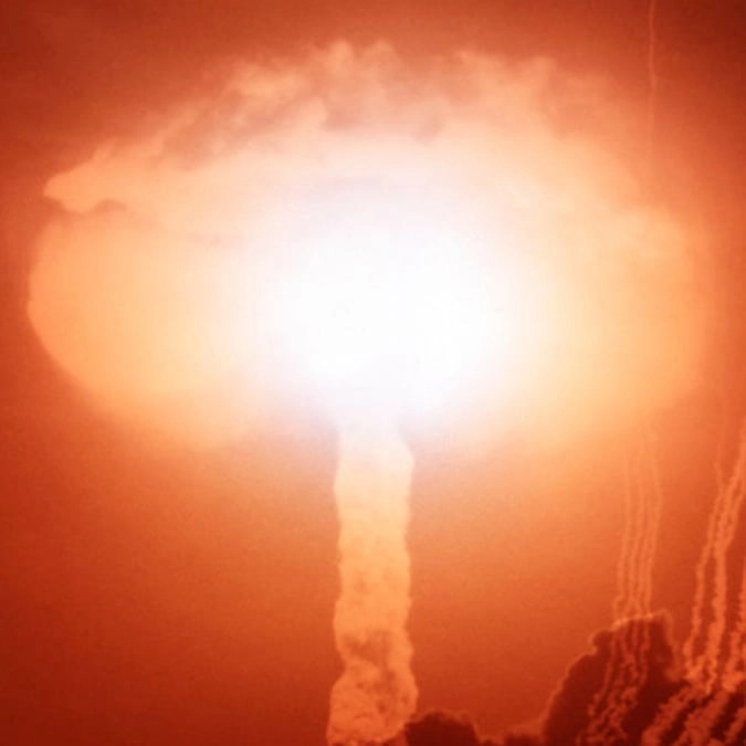 Nuclear expert explains exactly what would happen to you if you saw an atomic bomb explode
