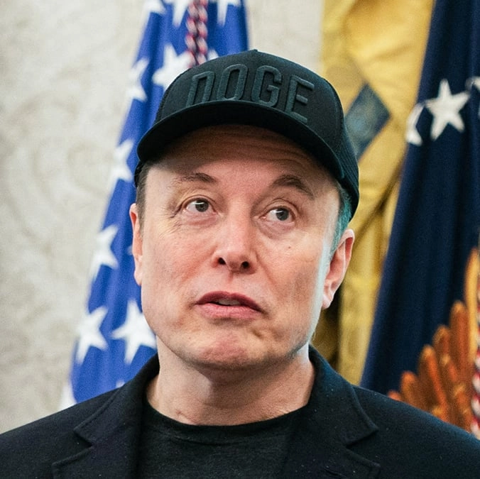 Elon Musk bans resumes and cover letters as he searches for employees to build an AI 'brain' in space