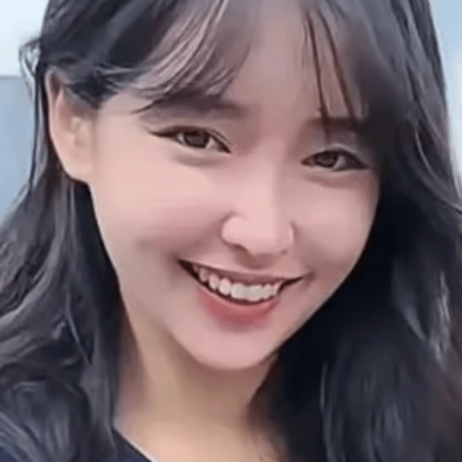Streamer with 300k subscribers murdered with one of her top viewers arrested