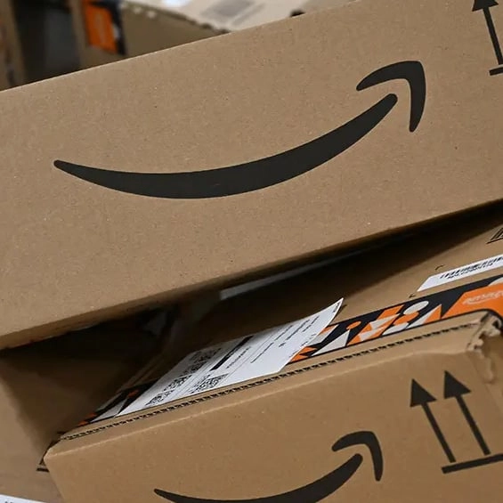Man buys box of Amazon returns to see how much profit he could make and instantly regretted it