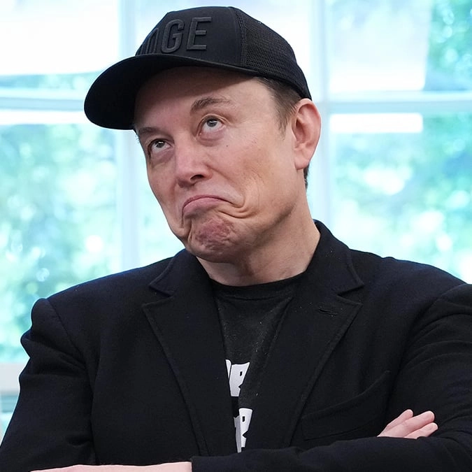 Elon Musk makes strange comment about Sydney Sweeney that leaves the internet baffled