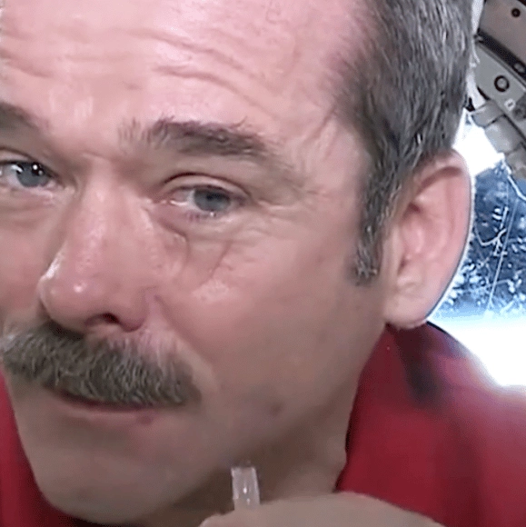 Astronaut shows if it's possible to cry in space