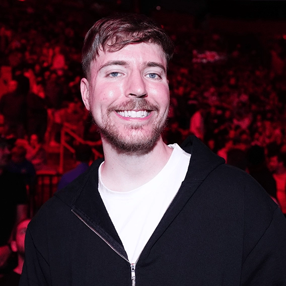 Teen who was given £10,000 by MrBeast now makes £25,000 a month after life completely changed