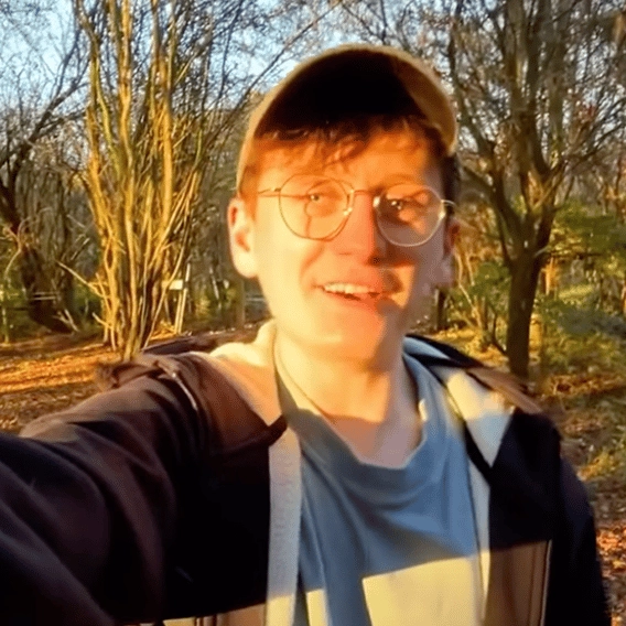 Man walked 250,000 steps in just a week and saw these surprising changes in his body begin to take place