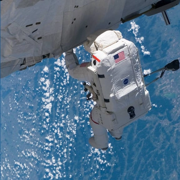 NASA astronaut shares what a solar eclipse looks like from space