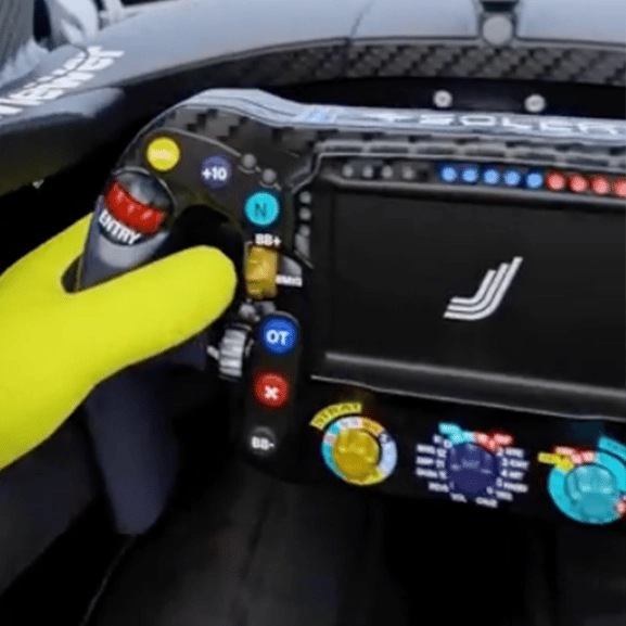 Video explains complex buttons of F1 steering wheel and they're 'much more complicated' than people expected