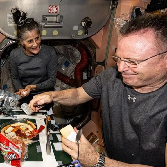 New photos of stranded NASA astronauts leave people extremely concerned