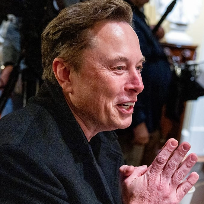 Elon Musk enables groundbreaking feature on all iPhones and Androids