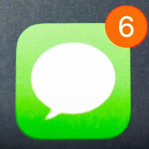 Effective ways to stop receiving spam texts on iPhone and Android phones