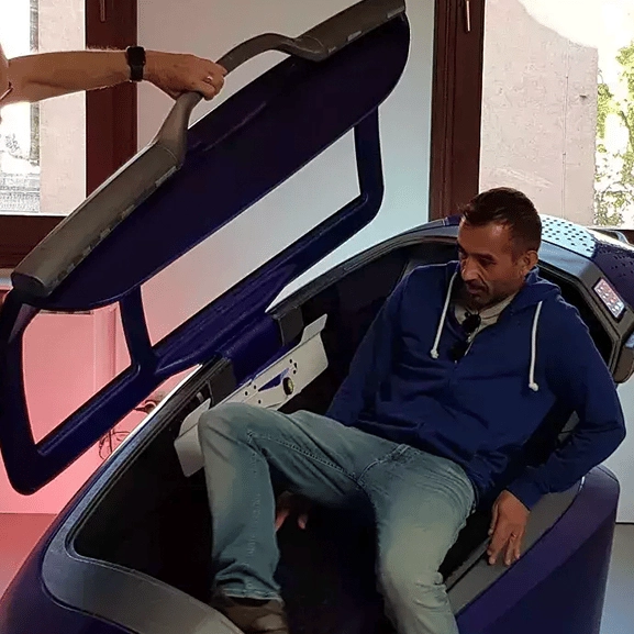 Reason why suicide pod death was called off at last minute after first person was set to die in machine