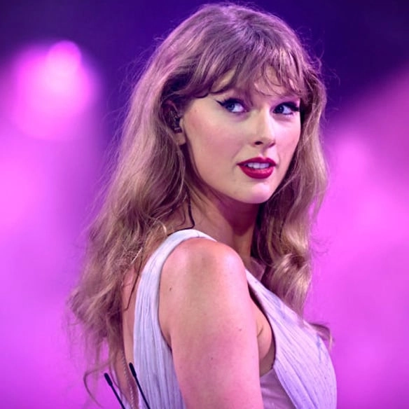 Taylor Swift warns of dangers of AI with lengthy statement endorsing presidential candidate