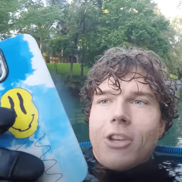 Diver discovers $10,000 worth of sunken electronics and reunites them with their owners