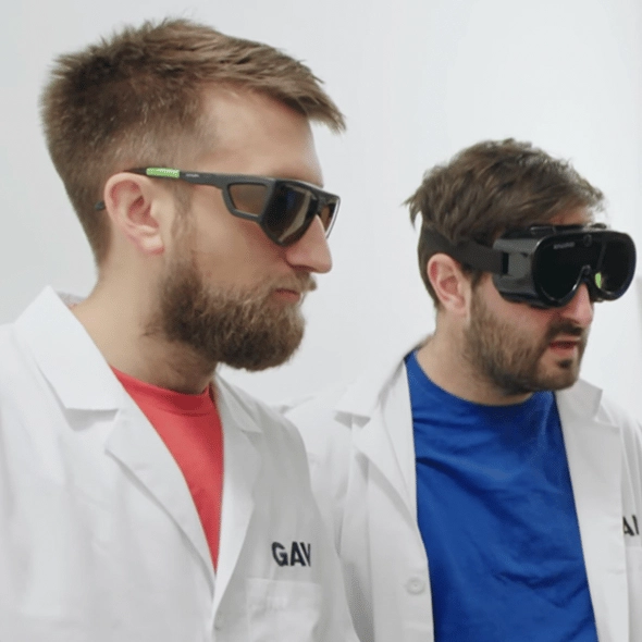 YouTubers filmed the speed of light at 10 trillion frames per second