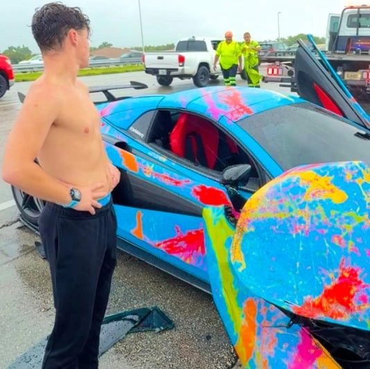 Streamer responds to viewers who called for him to get ‘jail time’ after crashing $200,000 car while live