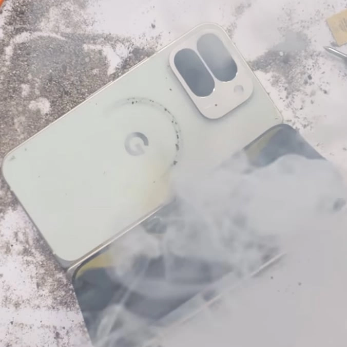 Warning issued as YouTuber has phone explode on him for first time ever during insane bend test video