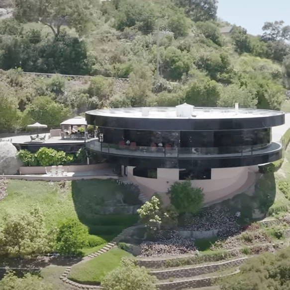 'Impossible' house built to rotate 360 degrees has left people astounded