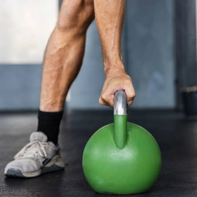 Man who did 300 kettlebell swings every day for 30 days reveals what it did to his body