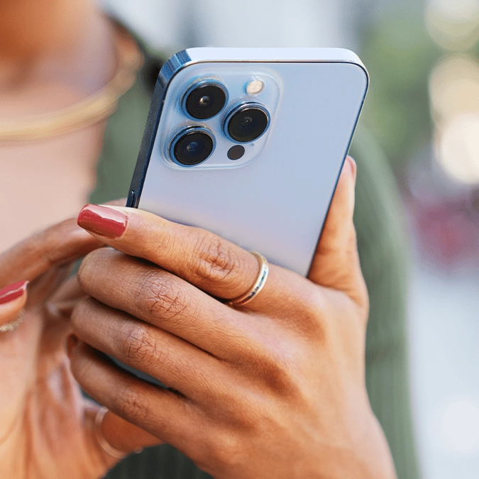 Experts warn default WiFi setting is putting your iPhone at serious risk