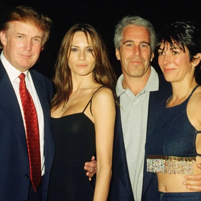 Elon Musk urges release of Epstein files in ominous one-word tweet just weeks after 'exposing' Trump's involvement