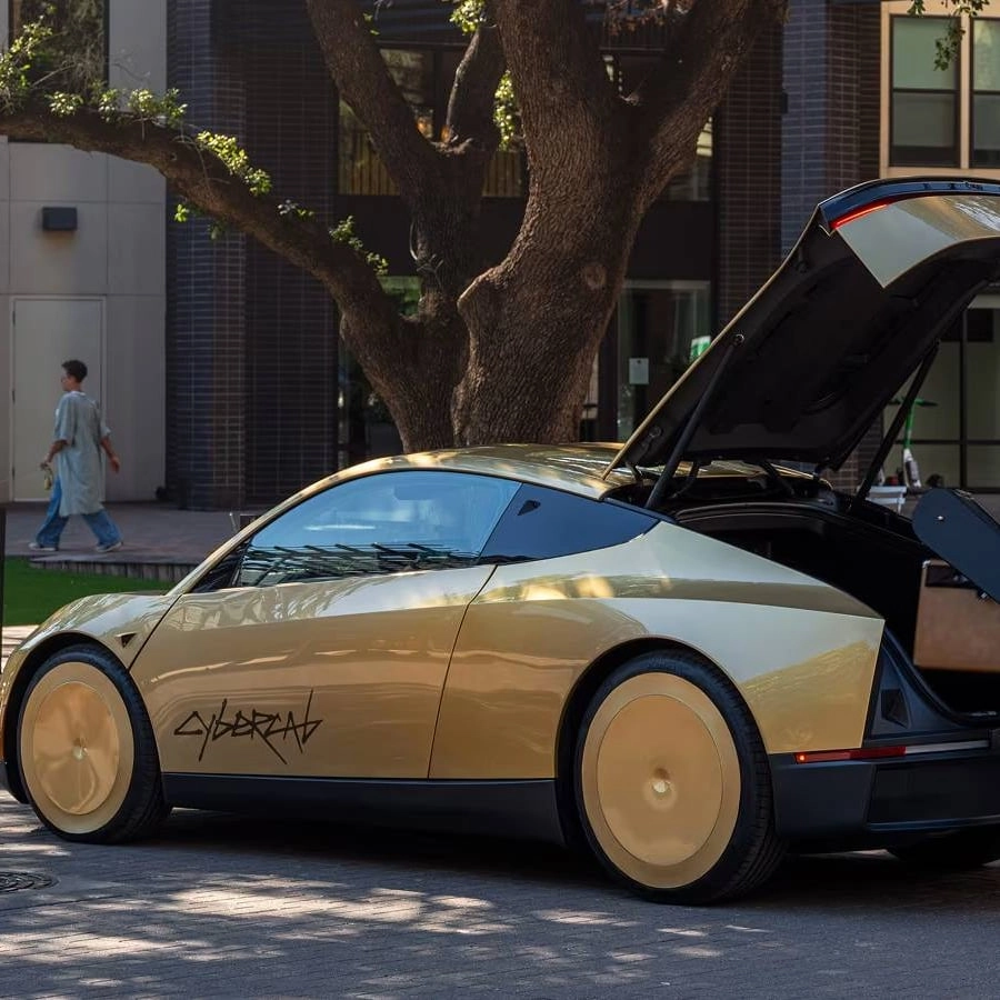 Tesla's robotaxi with no steering wheel or pedals is about to be rolled out further in this part of US
