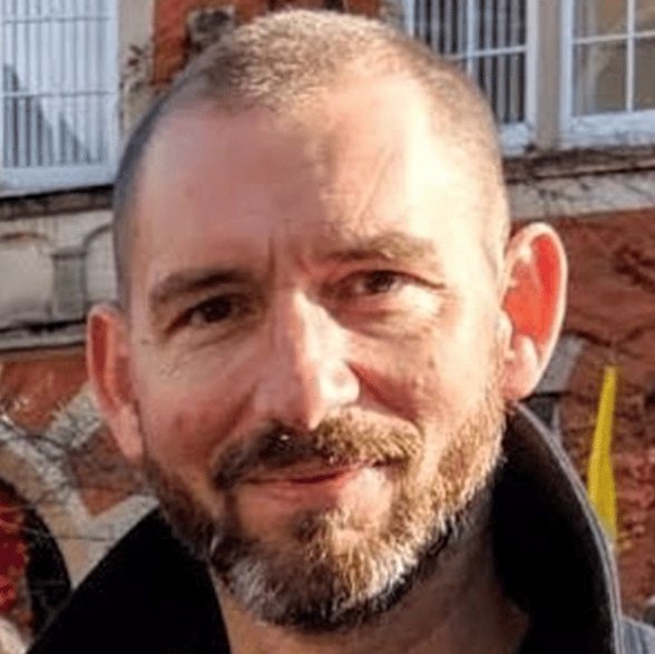 Man unknowingly took one in a million picture and didn't realise till days after