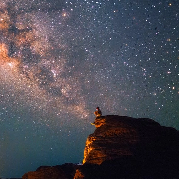Scientists baffled as Earth receives mysterious radio signal from star 16,000 light-years away