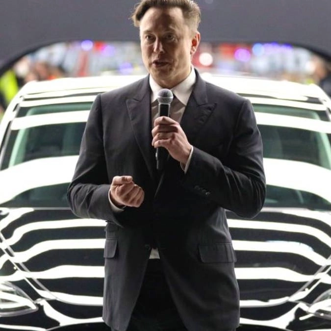 Fund manager who called for Musk to step down as CEO has shocking prediction for future of Tesla