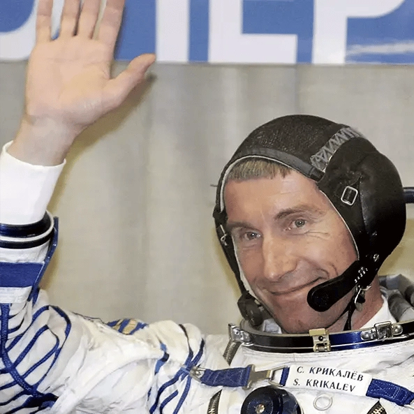 Astronaut who was stranded in space for 311 days after his country stopped existing reveals his first emotion after returning to Earth