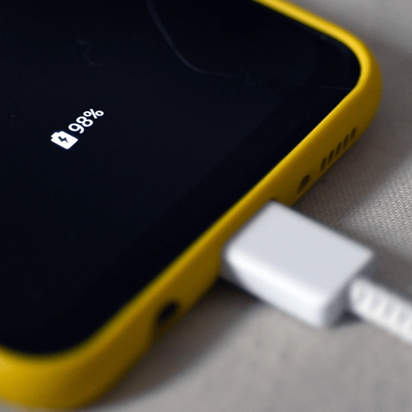 Easy DIY trick to try when your phone won't charge could save you a lot of money