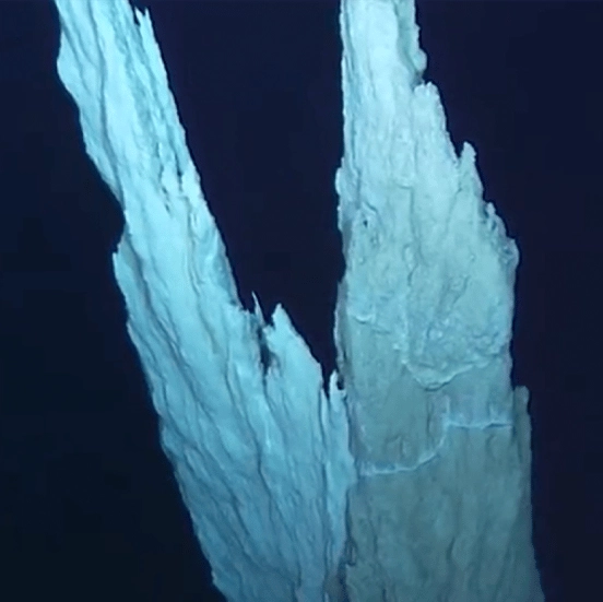 ‘Lost City’ discovered deep beneath the ocean holds incredible structures standing 200 feet tall