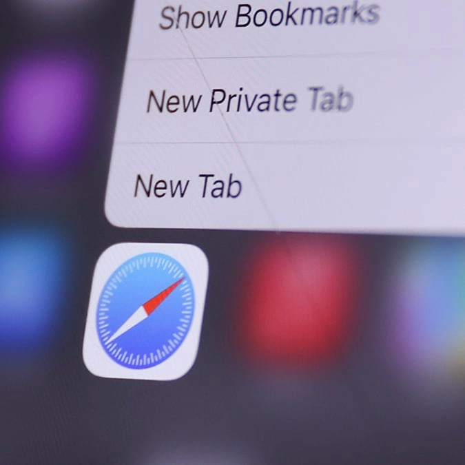 iPhone users beg Apple not to make embarrassing update that exposes search history