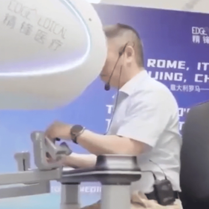 Mind-blowing footage shows doctor performing ‘world’s first’ robotic surgery 5,000 miles away