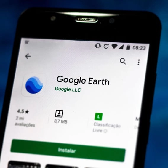 Man searching own neighborhood on Google Earth solved 22-year missing person mystery